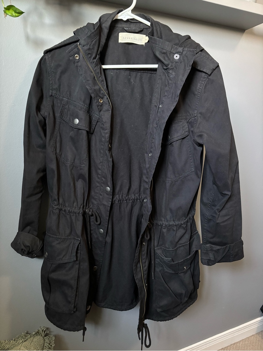 Aritzia Azure Skies Women's Black Hooded Anorak Jacket